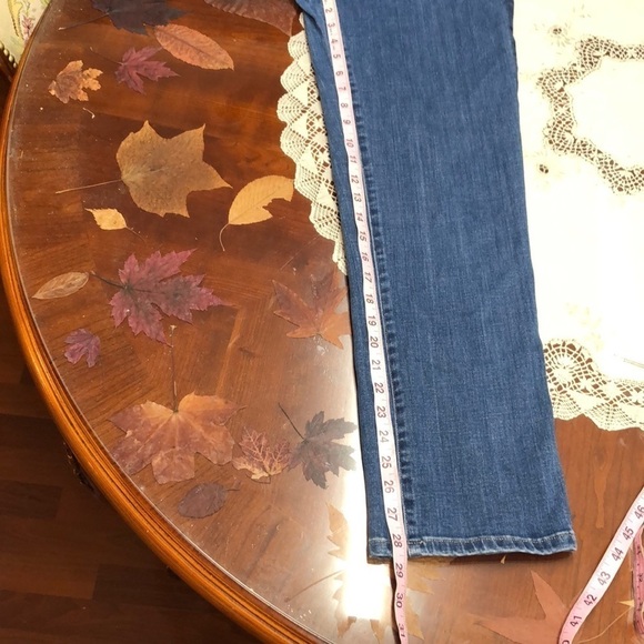 LOGO by Lori Goldstein Boyfriend High Rise Jeans Size 6 Medium Blue - Picture 7 of 9